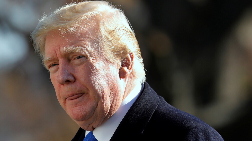 ترامب لا يستبعد الترشح لانتخابات 2024 إذا فشل في البقاء على رأس السلطة في هذه الانتخابات