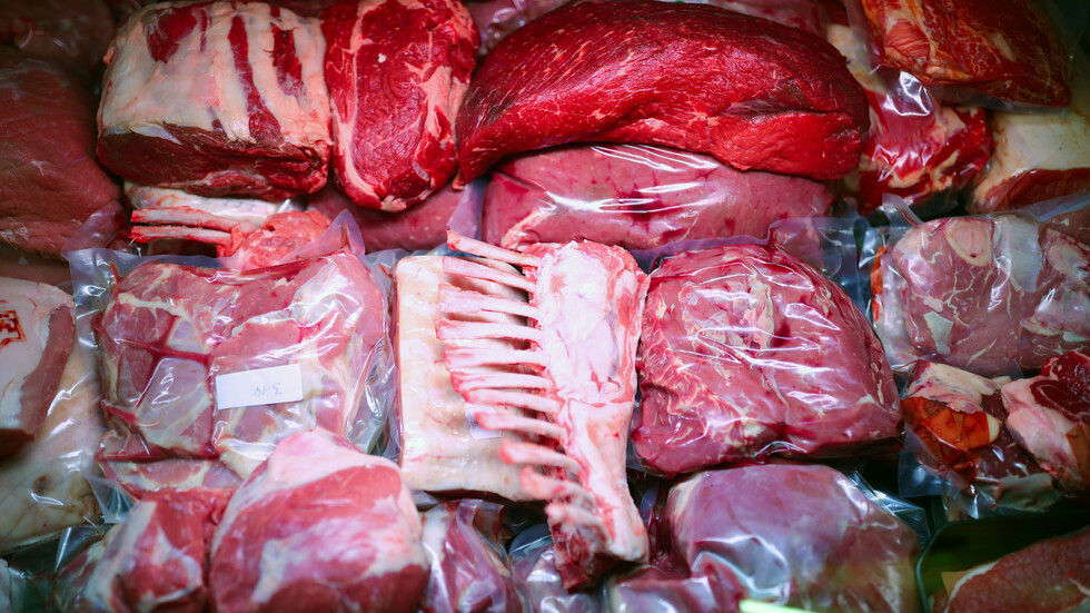 سنغافورة.. أول دولة في العالم تقر رسميا بيع اللحوم المنتجة في المعامل