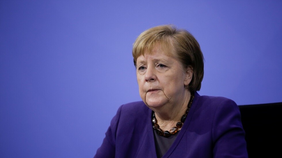 ميركل تعلن تمديد قيود كورونا حتى 10 يناير