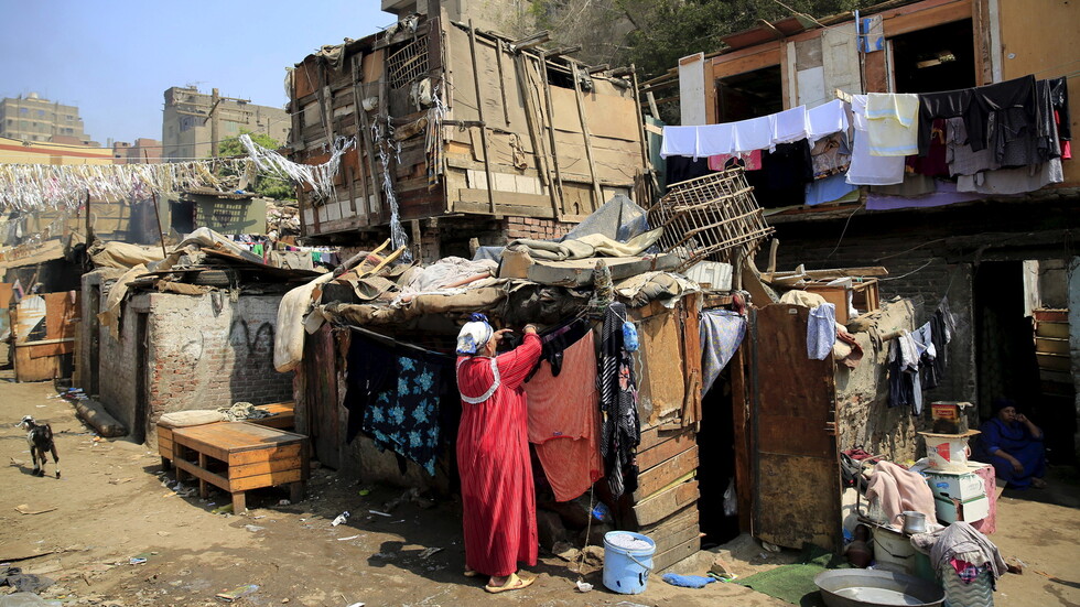 للمرة الأولى منذ 30 عاما.. تراجع معدلات الفقر في مصر