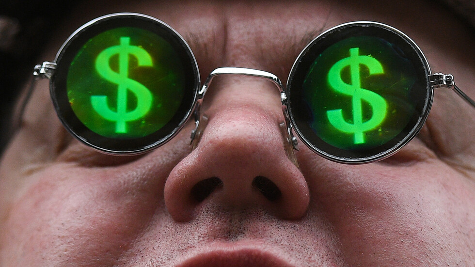 عام 2020.. من ربح من كورونا ومن خسر؟