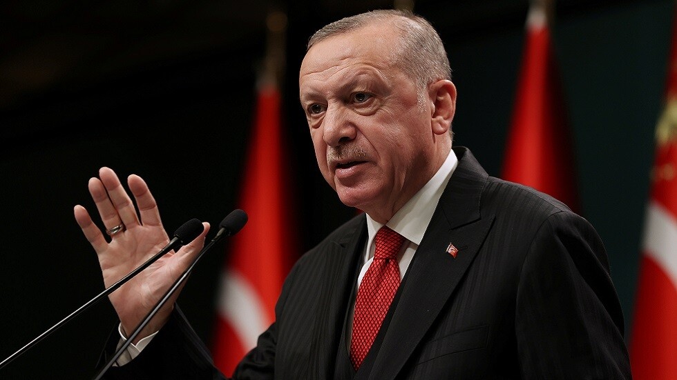 أردوغان يرد على انتقادات لشراكات تركيا مع قطر