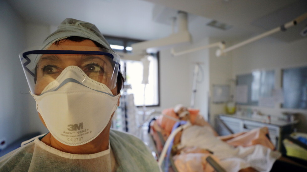 فرنسا.. 214 وفاة و12923 إصابة جديدة بكورونا