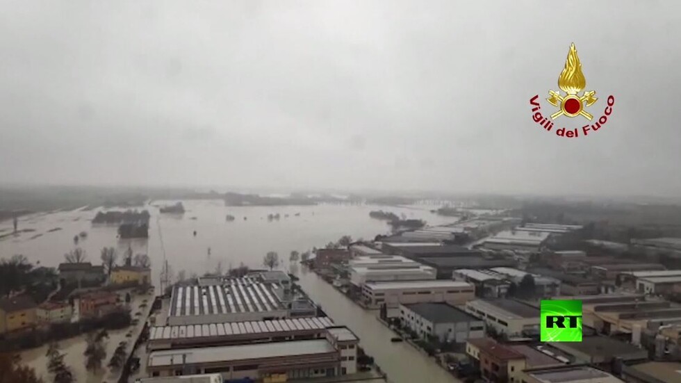 فيضانات تجتاح مناطق شمال إيطاليا