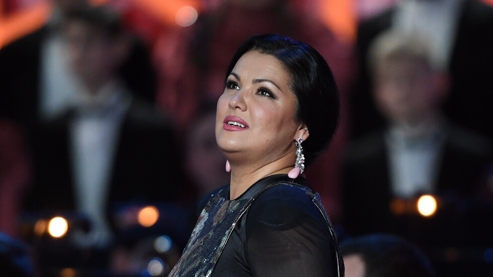 بعد تعافيها من كورونا نجمة الأوبرا العالمية تغني على مسرح بطرسبورغ