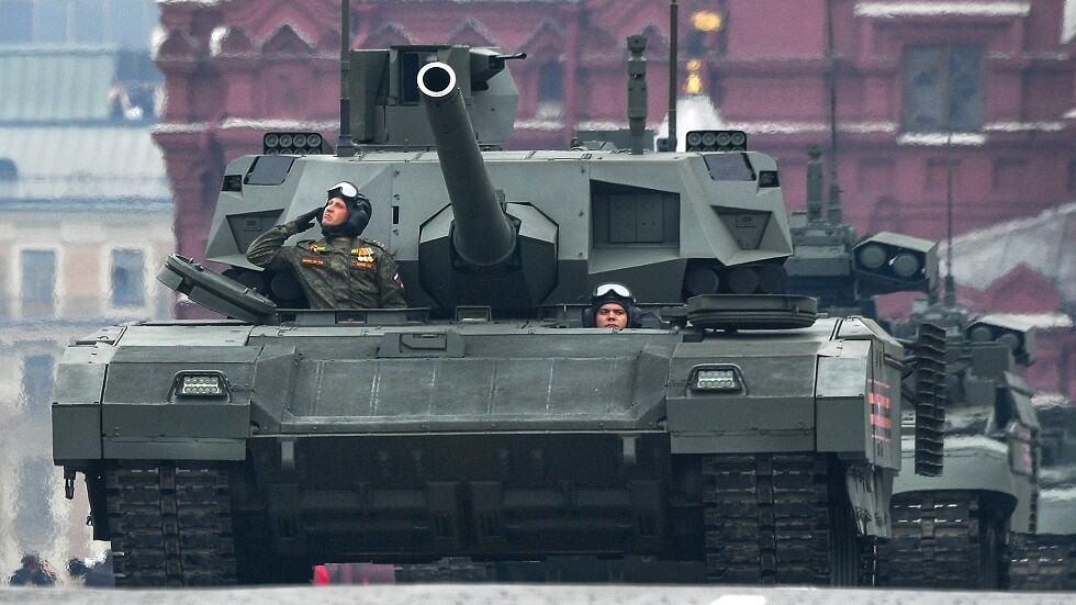 الجيش الروسي يتسلم دفعات من دبابات 