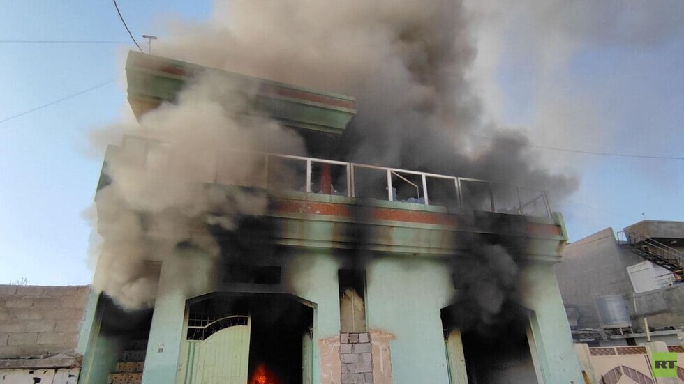 احتجاجات وحرق مقار أحزاب في كردستان العراق (صور)