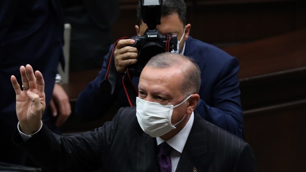 أي لقاح سيحصل عليه أردوغان: الروسي أم الصيني؟