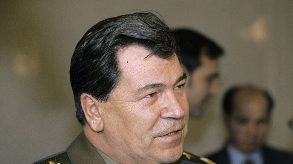 بوتين يعزي بوفاة المارشال شابوشنيكوف آخر وزير دفاع في الاتحاد السوفيتي