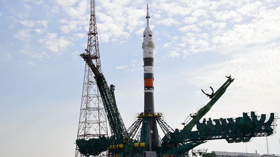 روسيا تخطط لإطلاق دفعة من أقمار OneWeb إلى الفضاء الشهر الجاري