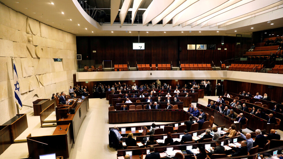 المصادقة على حل الكنيست بالقراءة الأولى والانتخابات في مارس