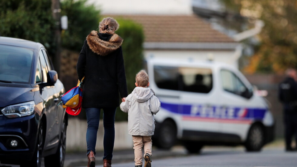 وسائل إعلام فرنسية: اعتقال 5 مشتبه فيهم في قضية مقتل المعلم صامويل باتي