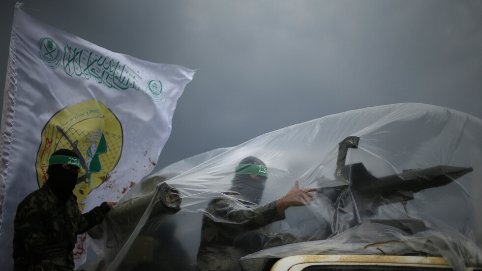 وفد أمني مصري يغادر قطاع غزة بعد لقائه قيادة حماس