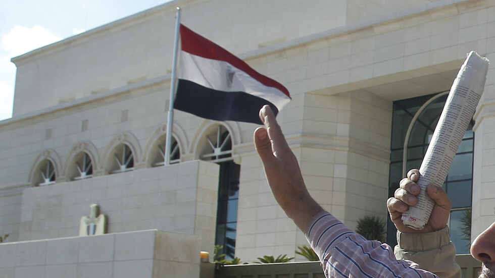 الأردن يصدر قرارا يسمح بعبور المصريين بشاحناتهم إلى المملكة بعد توقف 9 أشهر