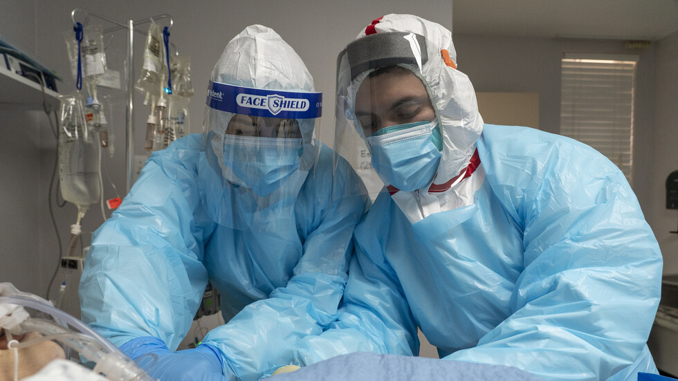 تقرير: عدد ضحايا كورونا في الولايات المتحدة فاق خسائرها البشرية في الحرب العالمية الثانية