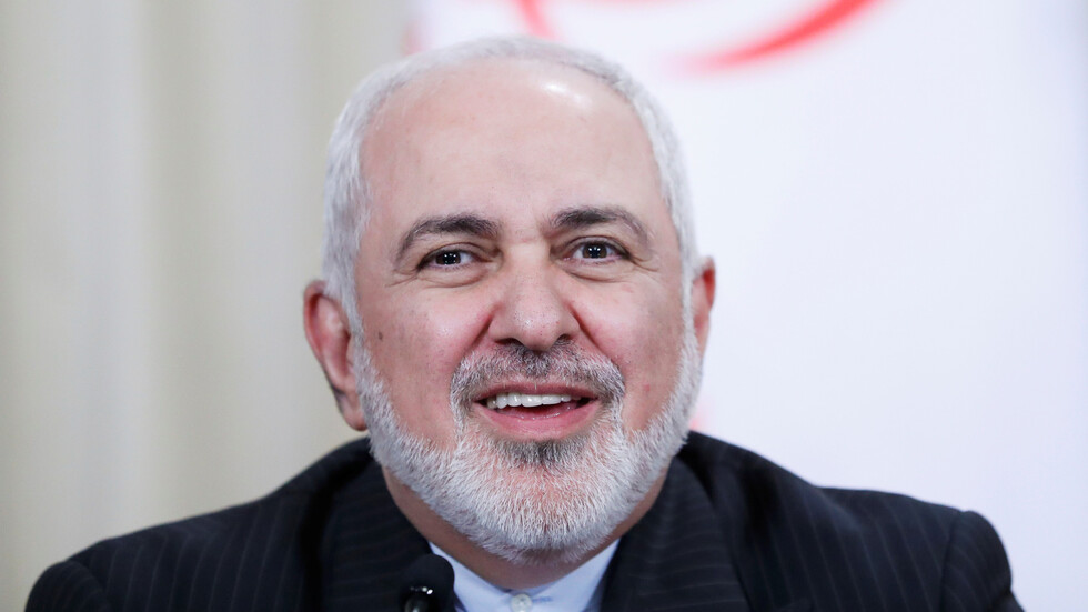 وزير الخارجية الإيراني يعلق على أبيات شعر رددها أردوغان 