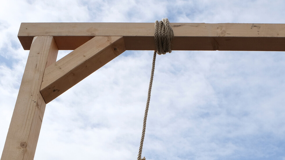 رويترز: إيران تعدم الصحفي المعارض روح الله زام