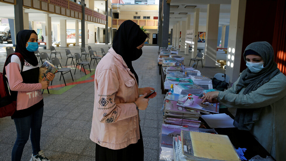 وزارة الصحة الفلسطينية: سنتسلم 4 ملايين جرعة من اللقاح الروسي ضد كورونا