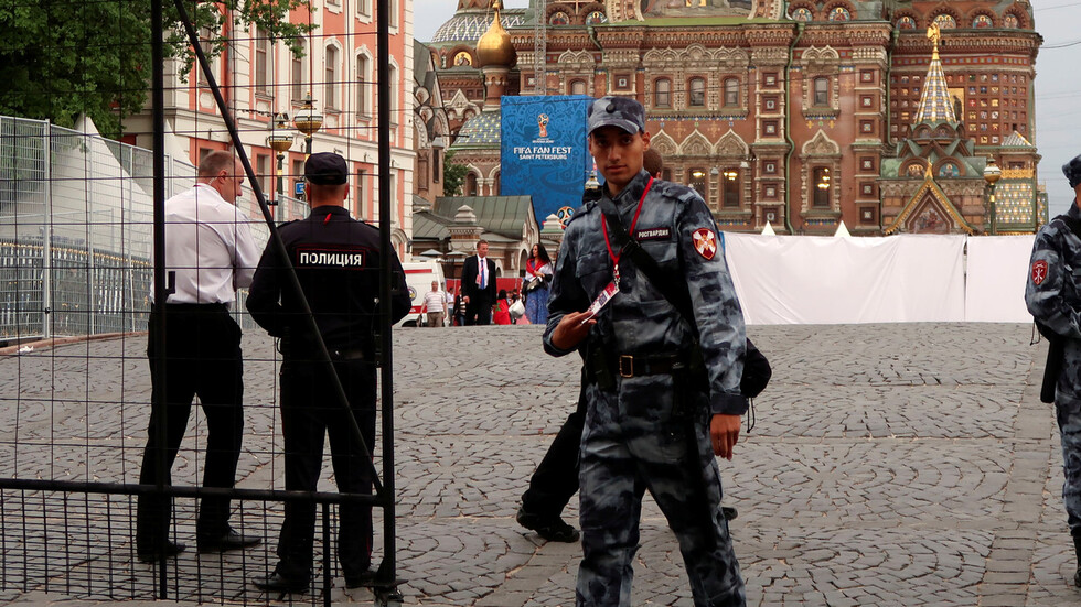 العثور على عبوة ناسفة يدوية الصنع في محل تجاري ببطرسبورغ