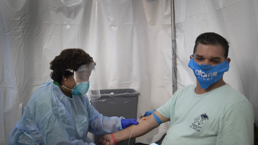 علماء يشرحون بالتفصيل كيف تخطئ الأجسام المضادة وتهاجم أعضاء الجسم بدلا من الفيروس الدخيل