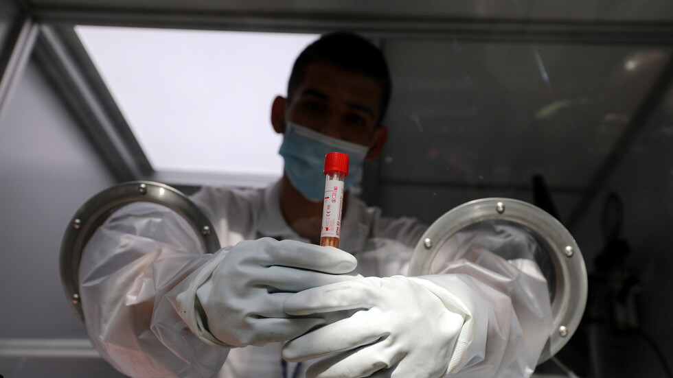 إسرائيل... تخوف من ارتفاع عدد الإصابات بكورونا بين العائدين من الإمارات