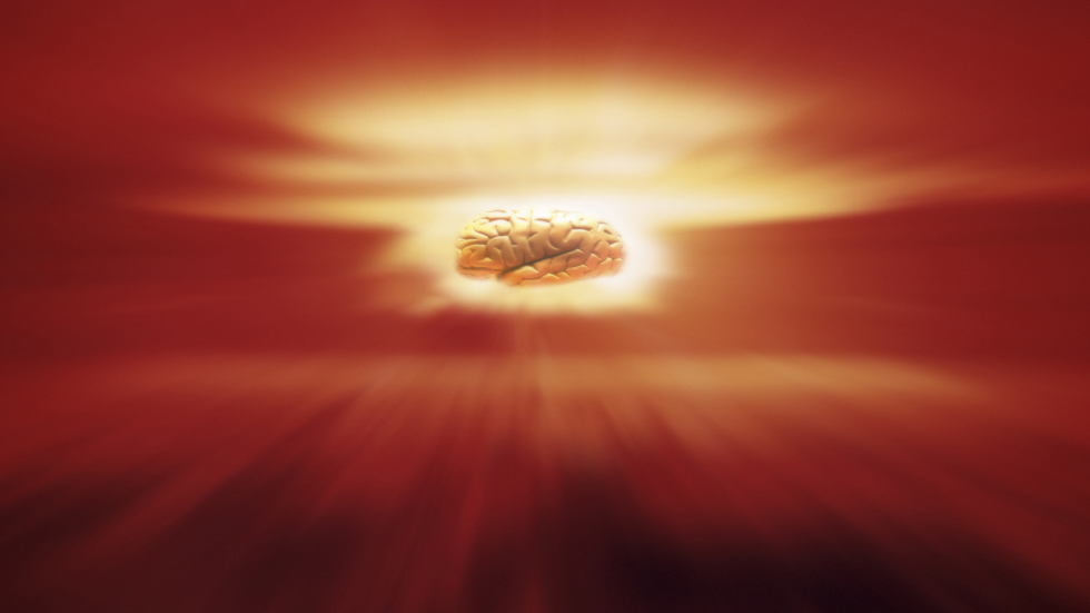 دراسة: آلية شبيهة بالتسونامي في الدماغ قد تنذر بالصداع النصفي!