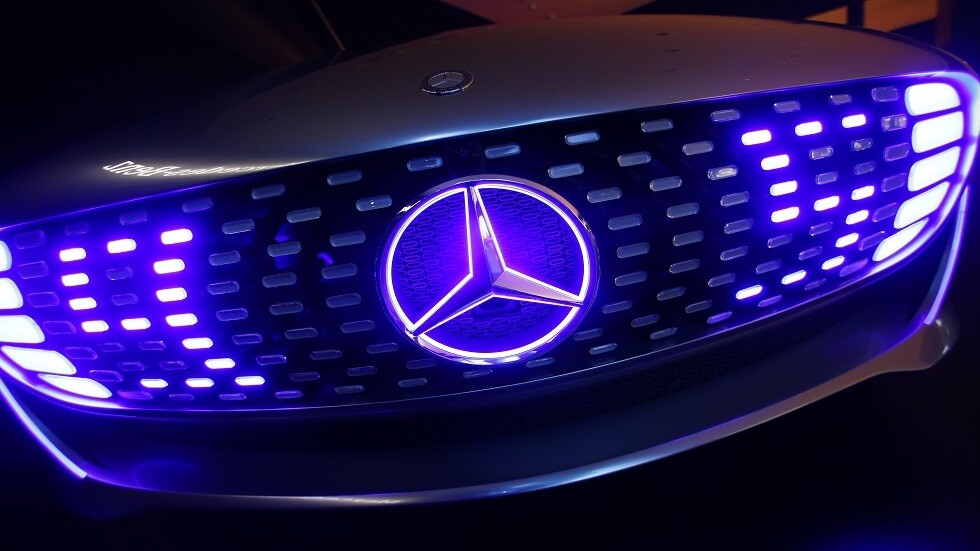 مرسيدس تتحضر لإطلاق منافس قوي لسيارات تسلا الكهربائية!