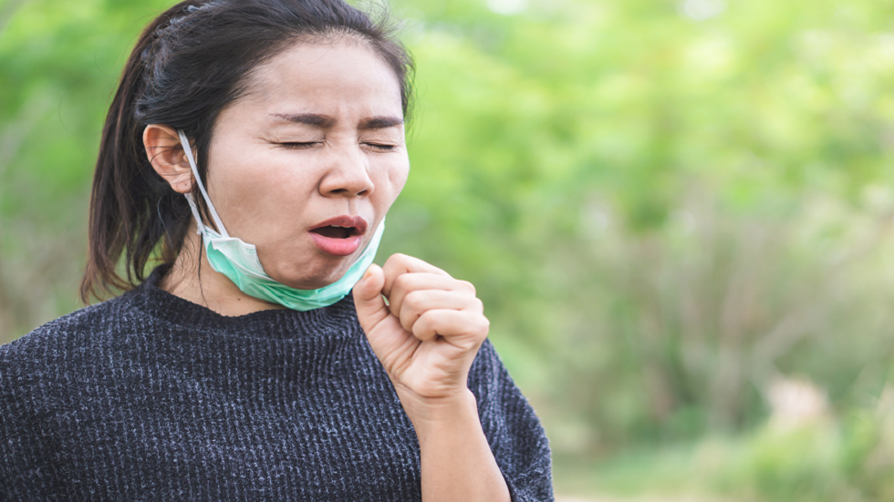 السعال في ممر ضيق يمكن أن يؤدي إلى زيادة خطر الإصابة بـ