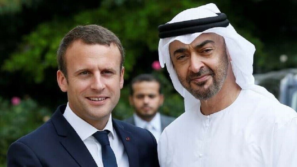 محمد بن زايد يتمنى الشفاء لماكرون بعد أن ثبتت إصابته بكورونا