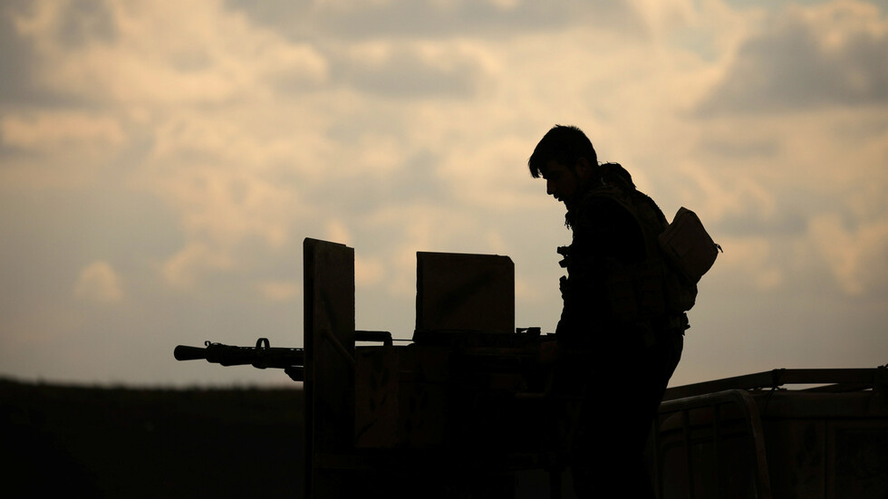 اشتباكات عنيفة بين "قسد" وفصائل مدعومة من تركيا في عين عيسى شمال سوريا