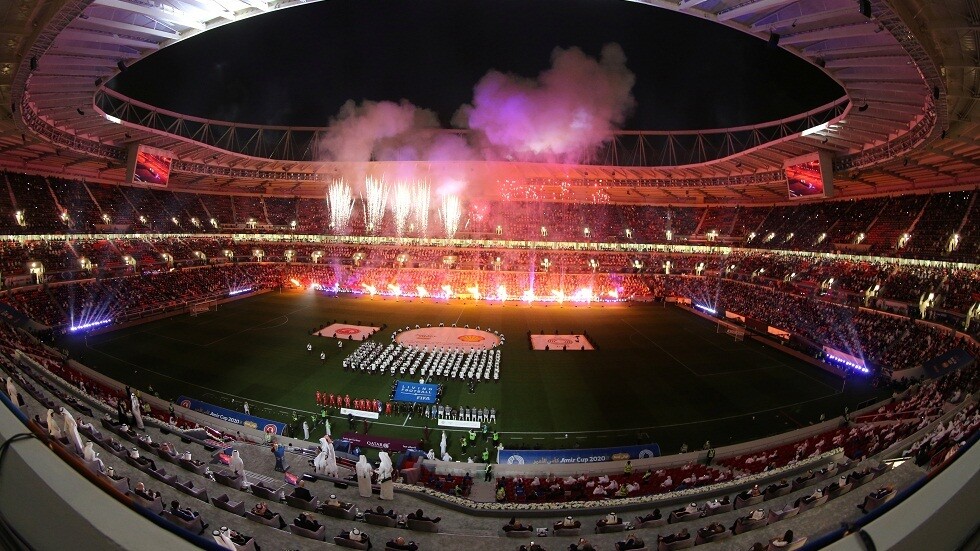 أمير قطر يفتتح ملعب أحمد بن علي المونديالي (فيديو وصور)