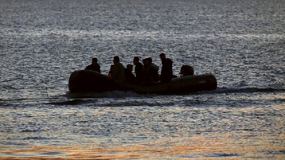 غرق مهاجرة وإنقاذ اثنتين قبالة جزيرة ليسبوس اليونانية