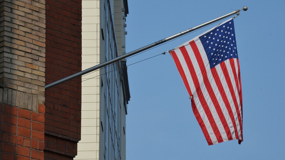 واشنطن تؤكد نيتها إغلاق آخر قنصليتين لها في روسيا