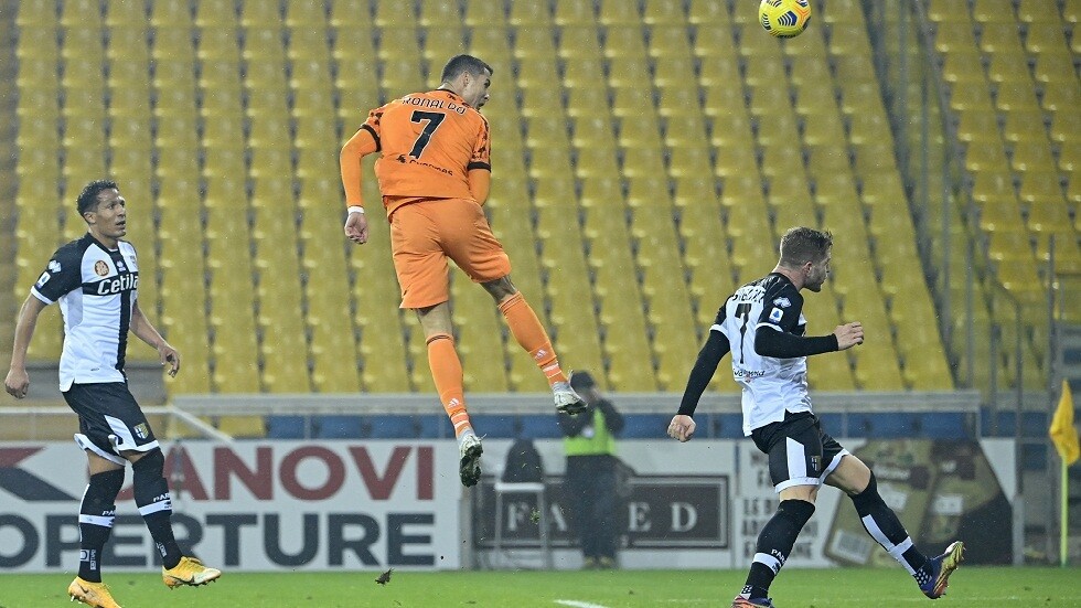 يوفنتوس يقسو على بارما برباعية نظيفة (فيديو)