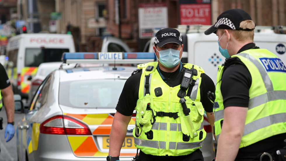 اسكتلندا تعزز مراقبة الحدود مع إنجلترا بعد حظر السفر إليها