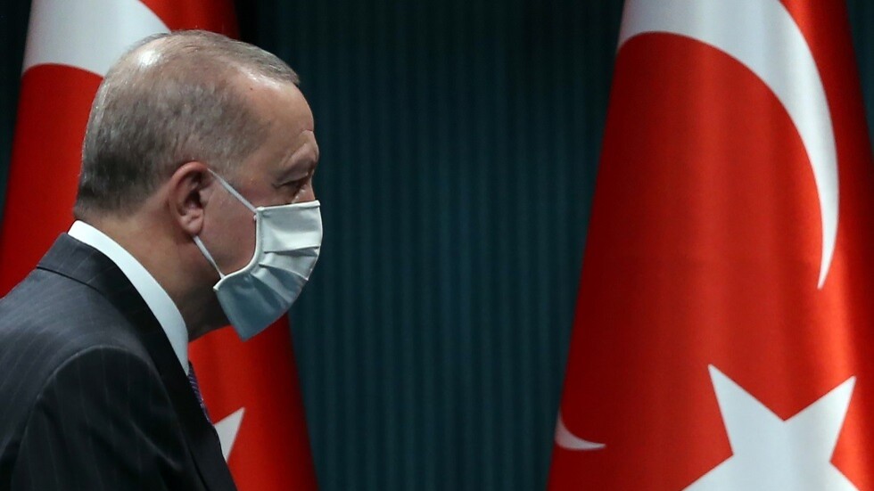 روبرت غيتس: الوقت حان لمحاسبة أردوغان