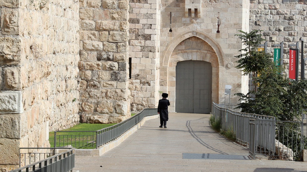 موقع إسرائيلي ينشر تغريدة لكاتب سوري معارض يفتخر فيها بـ"صهيونيته"