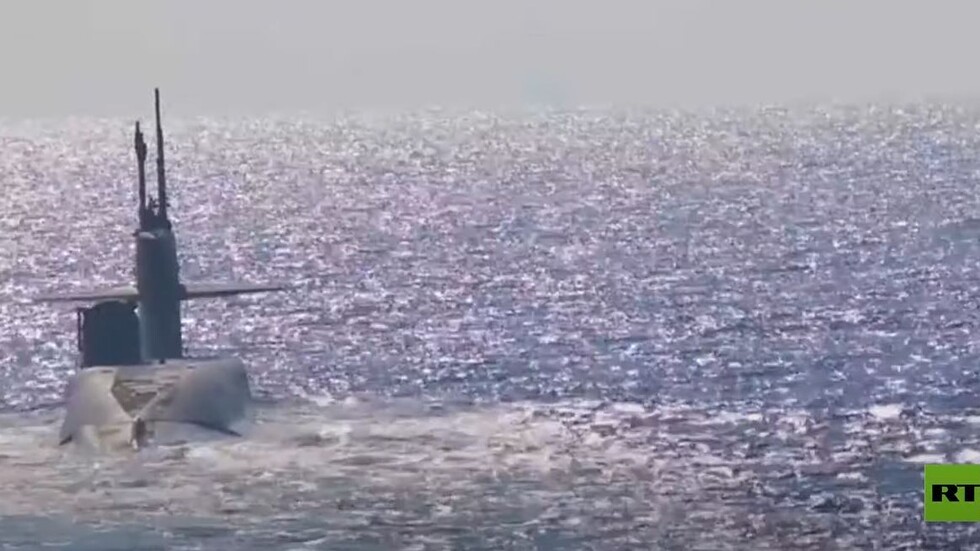 غواصة نووية أمريكية تعبر مضيق هرمز لأول مرة