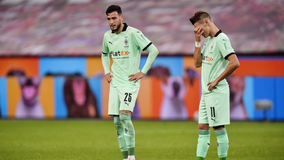 أخيرا وبعد فراق طويل.. بن سبعيني يلتقي والدته