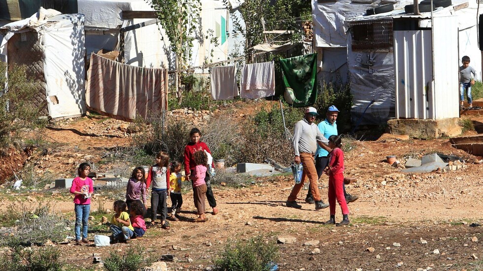 سوريا تدعو لبنان إلى "تحمل المسؤولية" بعد حريق مخيم اللاجئين في المنية