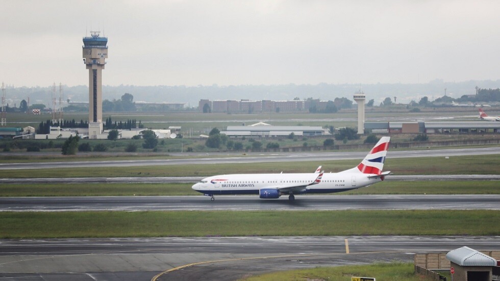 طائرة بريطانية تهبط اضطراريا في زيوريخ إثر فقدان مساعد الطيار وعيه