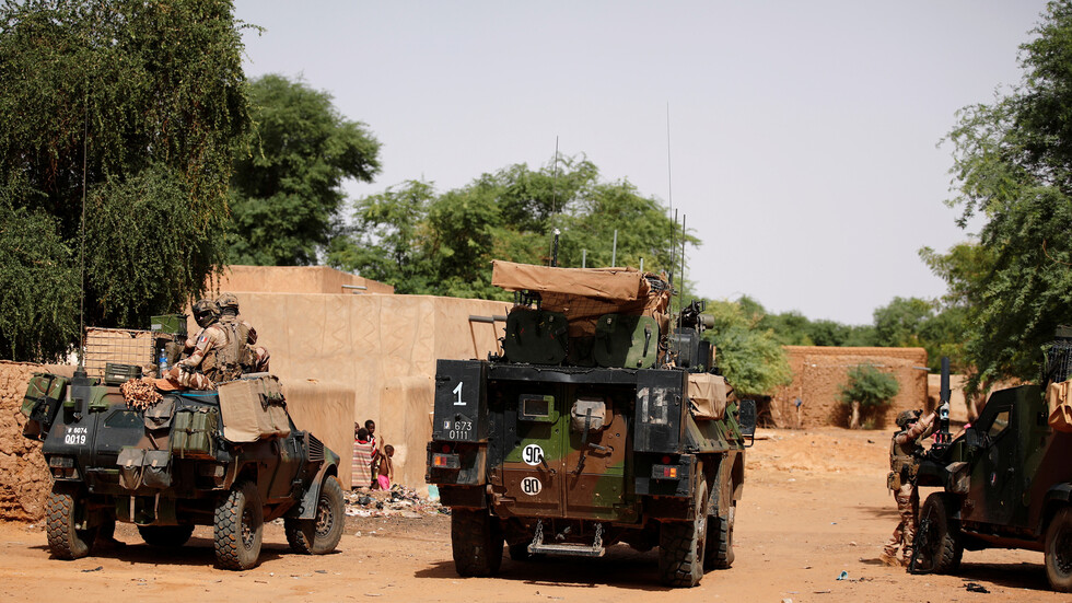 قصر الإليزيه: مقتل 3 جنود فرنسيين في مالي