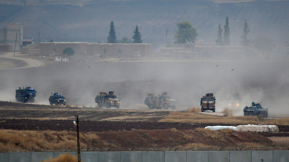 سوريا.. تعليق مرافقة الشرطة العسكرية الروسية للعربات المدنية في جزء من طريق "إم-4"