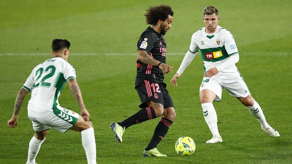 سلسلة انتصارات ريال مدريد تتوقف عند محطة إلتشي (فيديو)