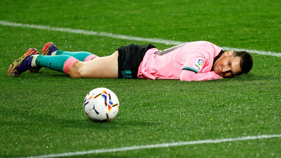 مستقبل ميسي مادة دسمة في سوق الانتقالات الشتوية