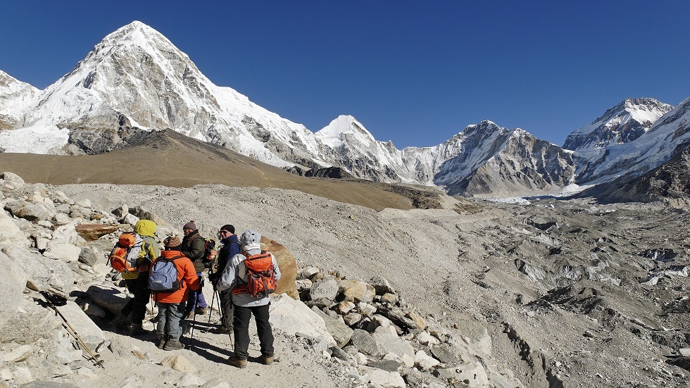 الصين ونيبال تتفقان على بيانات ارتفاع قمة إيفرست
