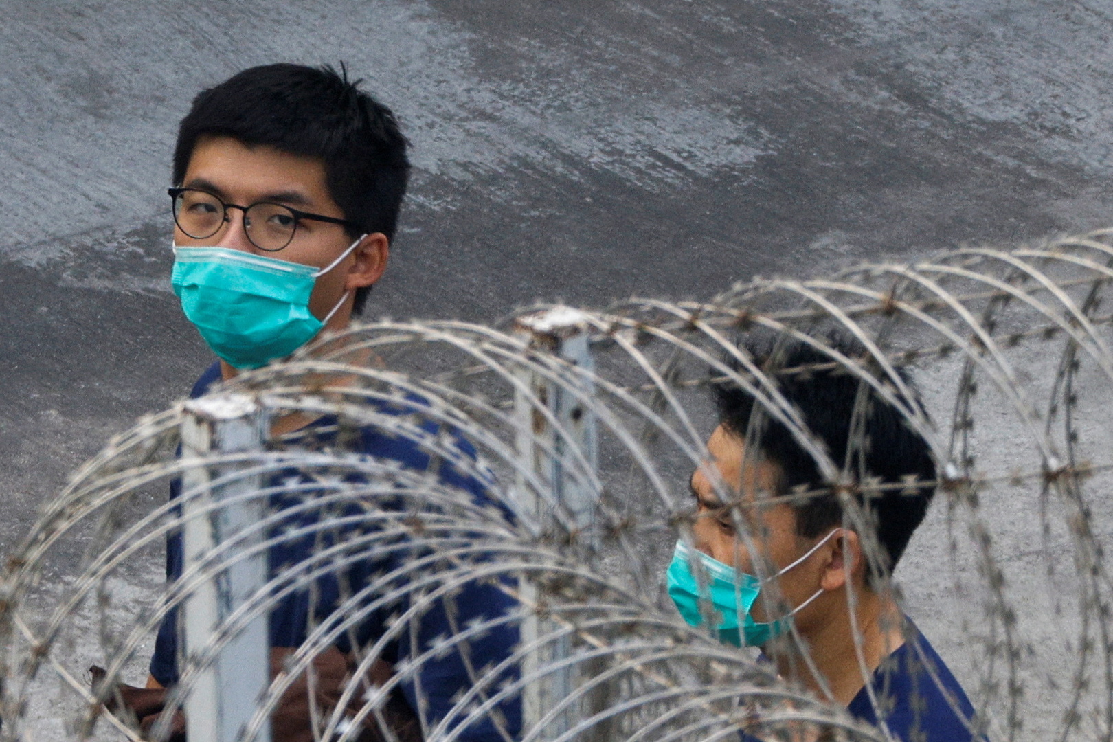 سلطات هونغ كونغ توقف ثمانية نشطاء لمشاركتهم في احتجاج على قانون الأمن