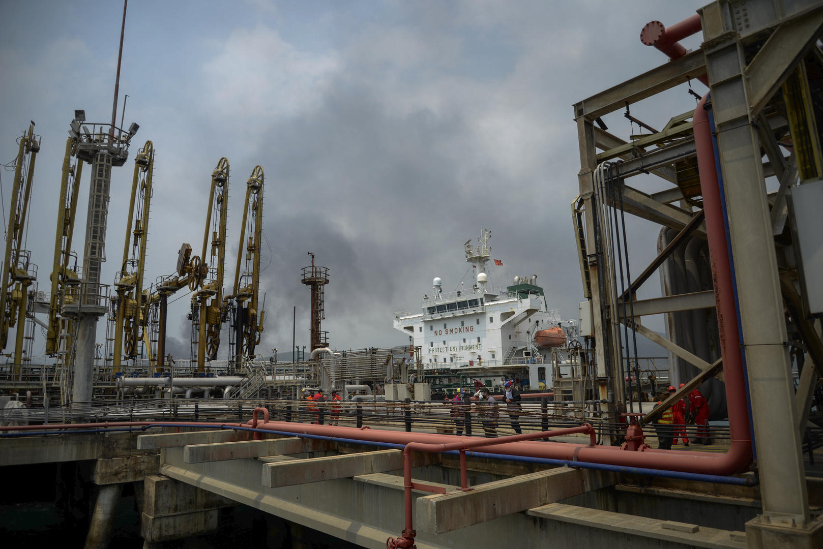 وزير النفط الفنزويلي يعلن إحباط مخطط للهجوم على منشأة نفطية في البلاد
