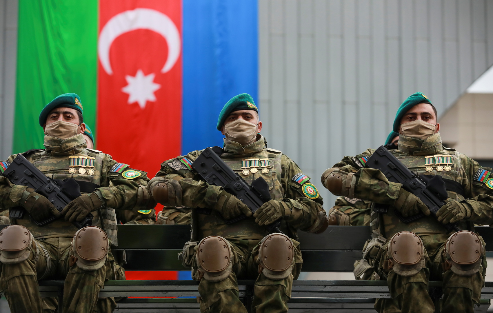 رفع الأحكام العرفية في أذربيجان