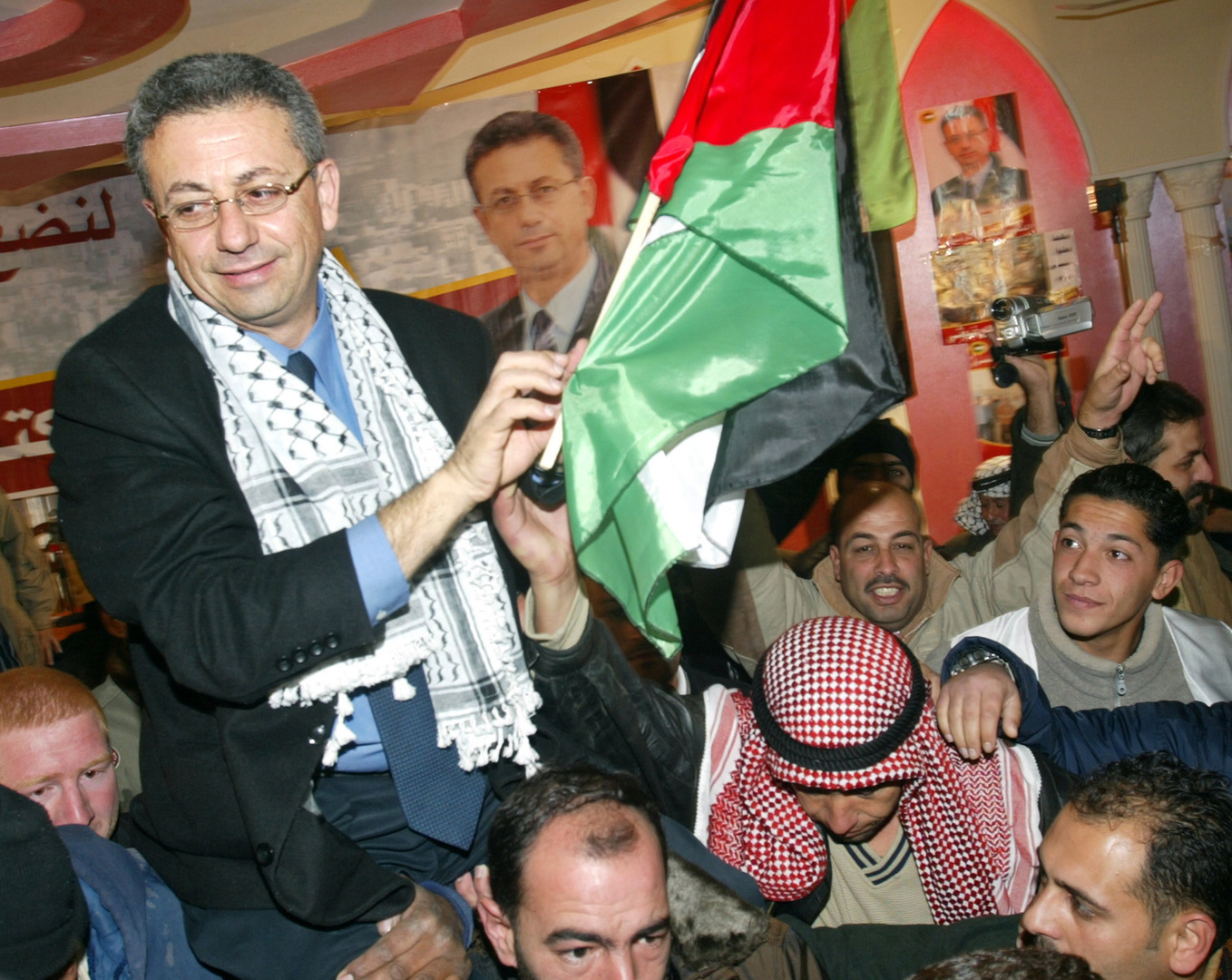 إصابة أمين عام المبادرة الوطنية الفلسطينية بكورونا
